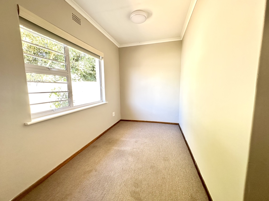 4 Bedroom Property for Sale in Panorama Western Cape